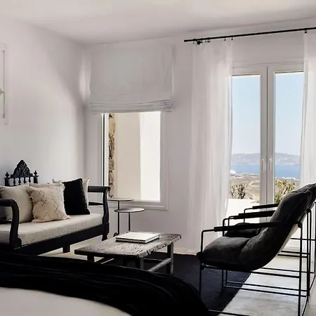 La Piscine Fanari (Mykonos)