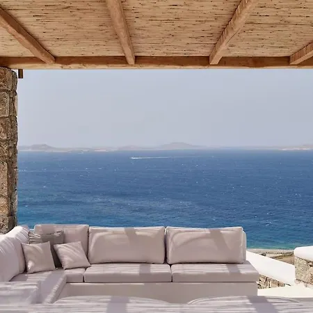 La Piscine Villa *